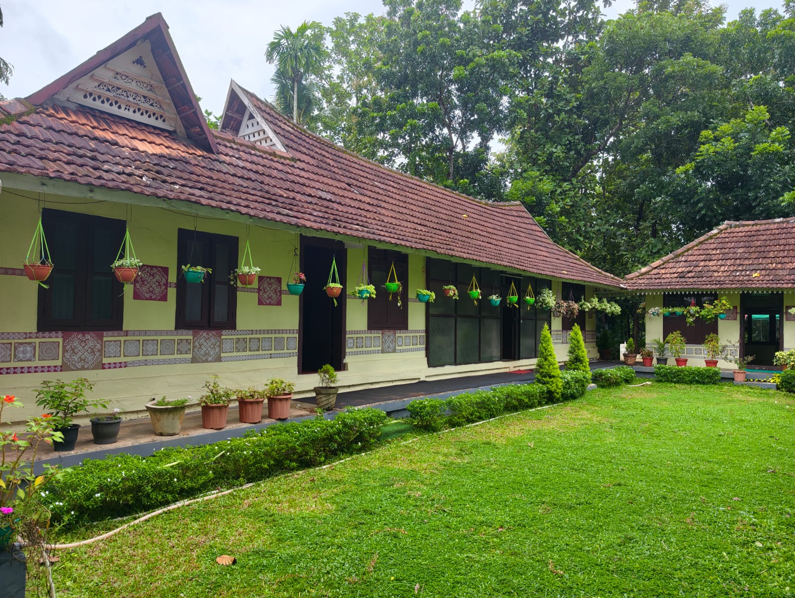 Pranadarshan Center - Athirampuzha